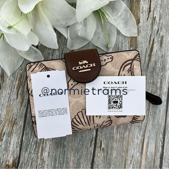 Coach Medium Corner Zip Wallet In Signature Canvas With Shell Print Bag Purse - Picture 8 of 13